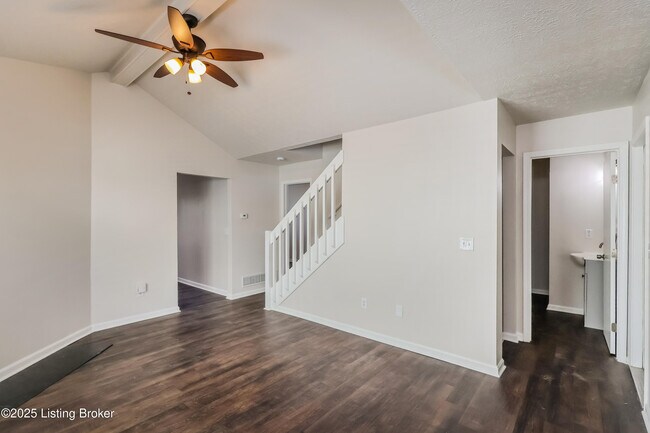 Foto del edificio - 4121 Mimosa View Dr