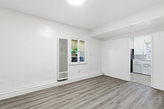 Building Photo - 2401 20th St