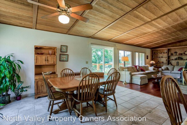 Building Photo - 3 br, 3 bath House - 10504 French Creek