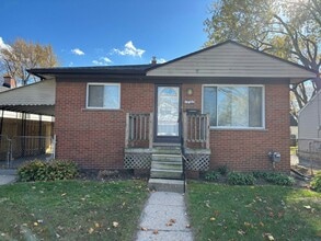 Building Photo - 1760 E Harry Ave