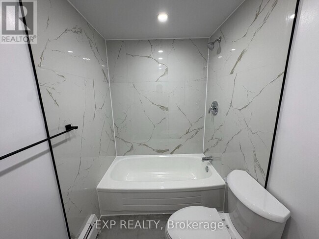 Photo du bâtiment - 6287-6287 O'Neil St