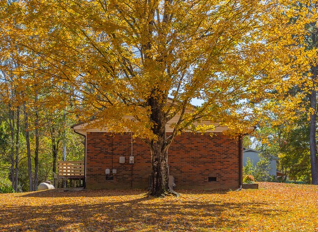 Foto del edificio - 9225 Amos Rd