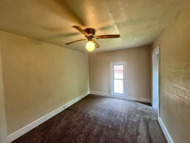 Building Photo - 516 Callon St