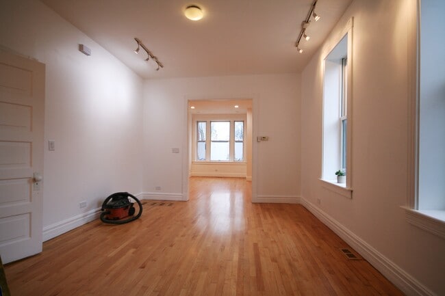 Foto del edificio - 2862 W 21st street