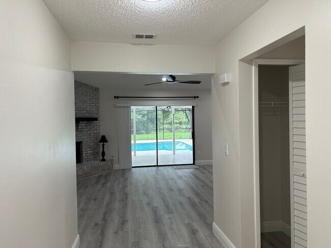 Foto del edificio - Water view - Pool home