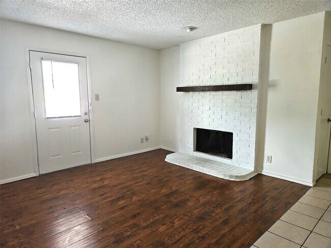 Building Photo - 6188 Vega Dr