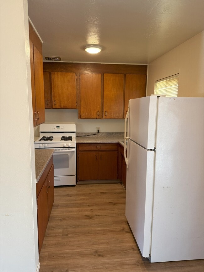 Building Photo - 1151 Madrone Way