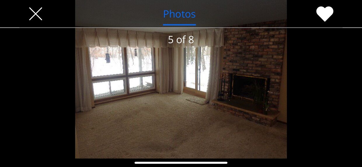 Living/family room and fireplace - 1829 Zanzibar Ln N