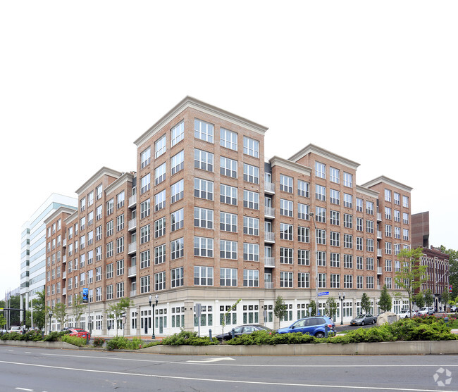 Building Photo - UConn Student Housing At Rippowam Place