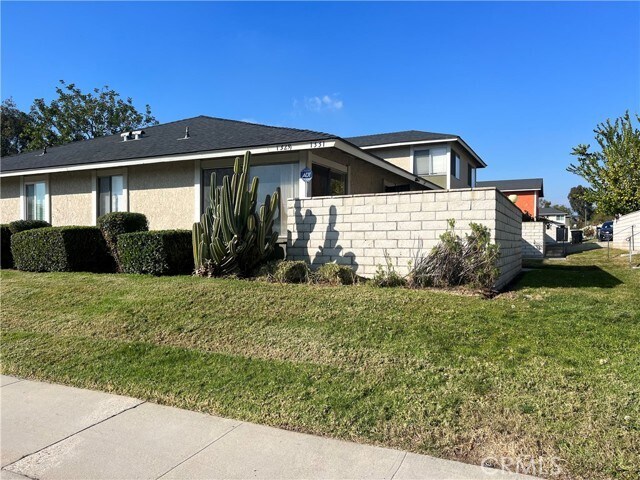 Primary Photo - 1329 Parkside Dr