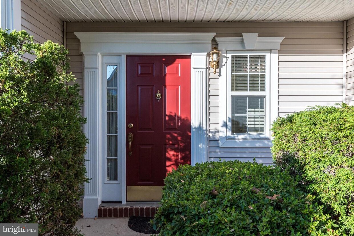 Foto principal - 402 Aqueduct Dr