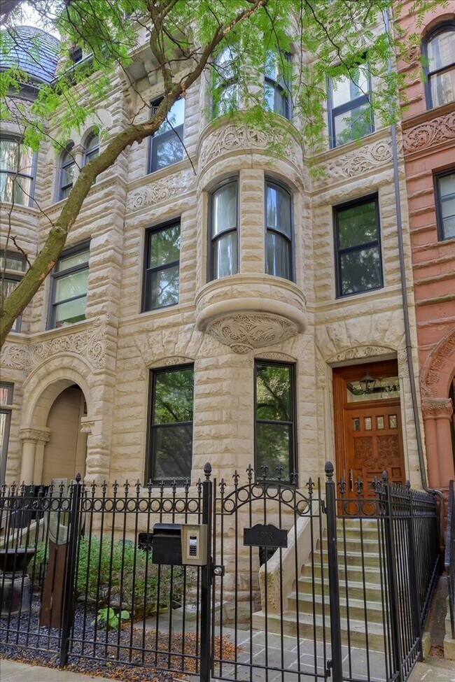 Foto del edificio - 1318 N Astor St