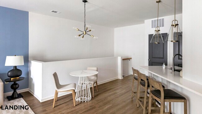 Foto del edificio - 560 Jack Clift Blvd