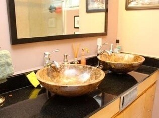 Foto del edificio - Conveniently Located South Boston Condo Pr...