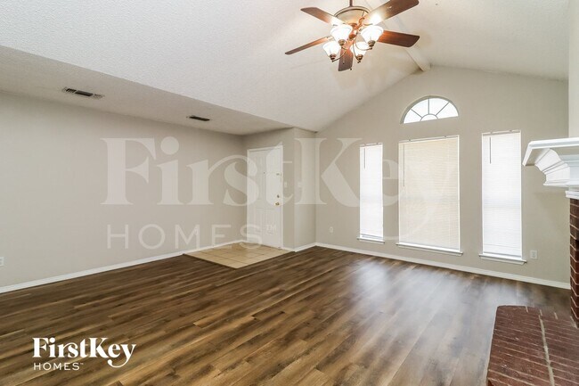 Foto del edificio - 7213 Ashbourne Way