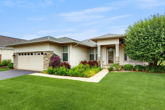 Building Photo - 12214 Plum Grove Rd