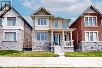 Building Photo - 3576 Bur Oak Ave