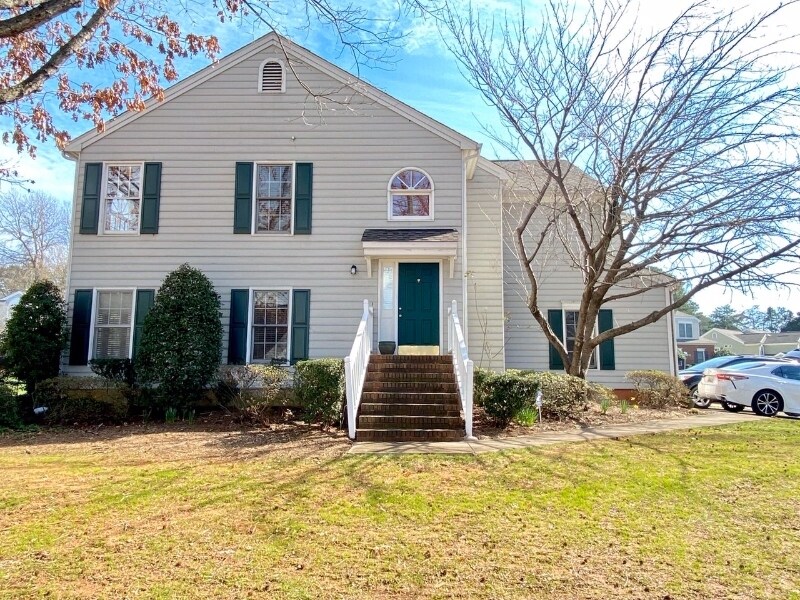 Primary Photo - 8608 Fox Chase Ln