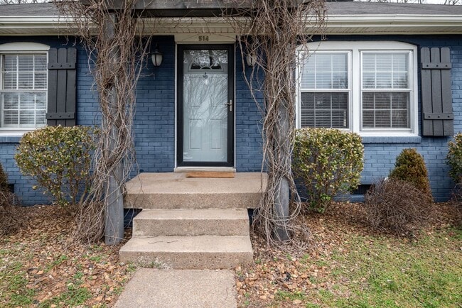 Building Photo - 514 Continental Dr