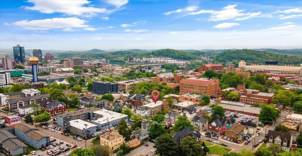 Foto principal - Prime Location Near UTK and Downtown Knoxv...