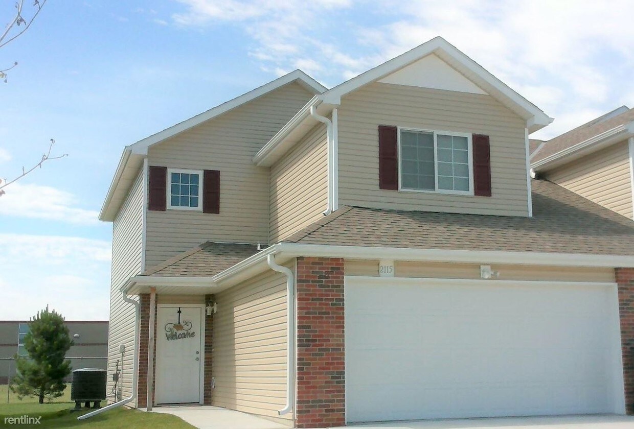 Foto principal - 3 br, 2.5 bath Townhome - 2119 W Kostal Ct