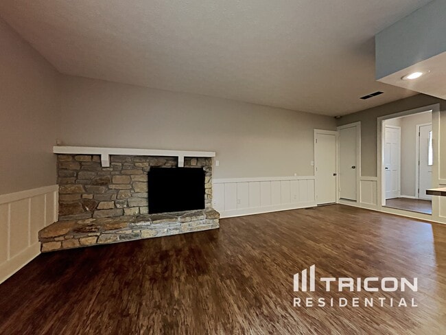 Building Photo - 15 Thornleigh Dr