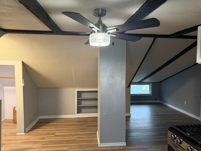 Foto del edificio - 84 Farrington Ave