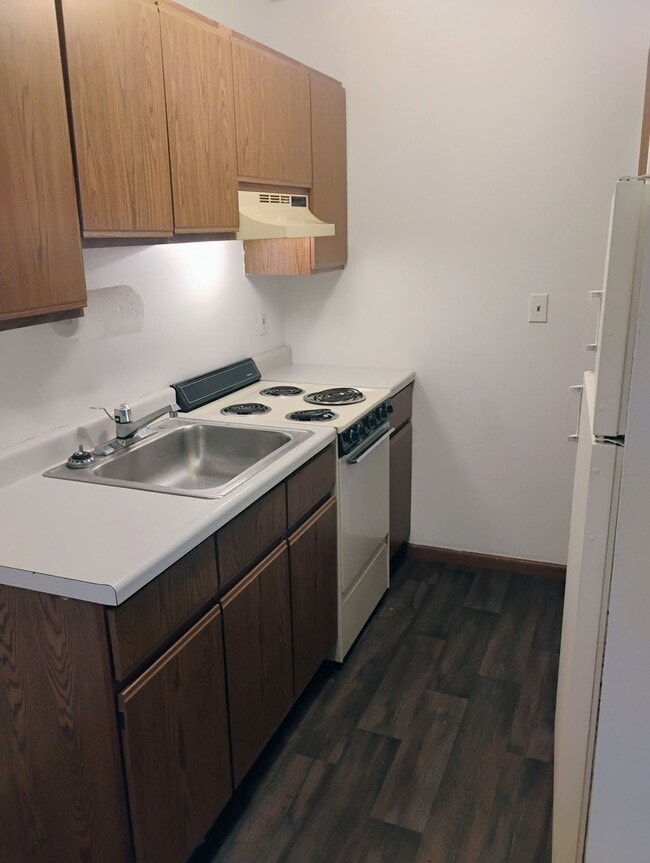 Building Photo - 4766 Wolverton Ln