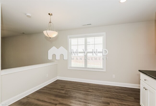 Building Photo - 3 br, 2.5 bath House - 205 James Street