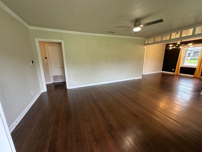 Foto del edificio - 2521 Sunnybrook Dr