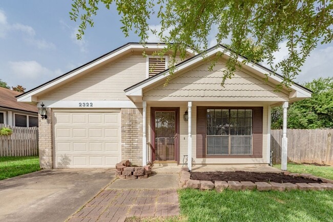 Building Photo - 2322 Klattenhoff Dr