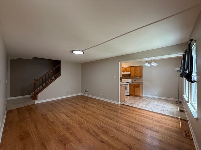 Building Photo - 132 Brookwood Ct