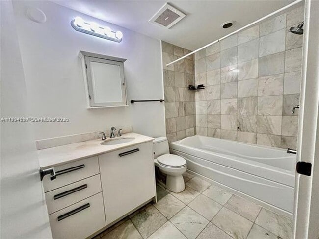 Photo - 1060 Brickell Ave Apartment