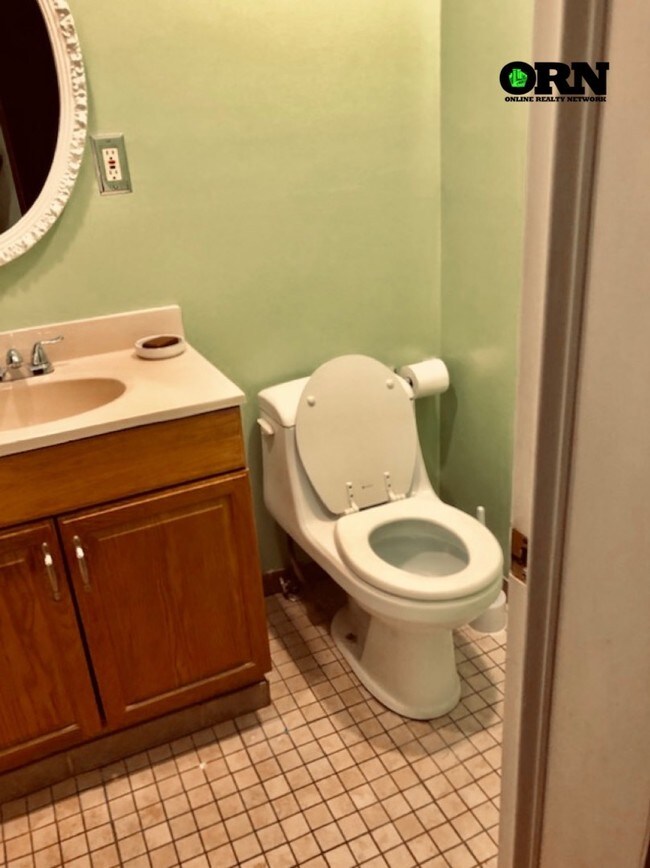 Building Photo - 31 Dewey Pl