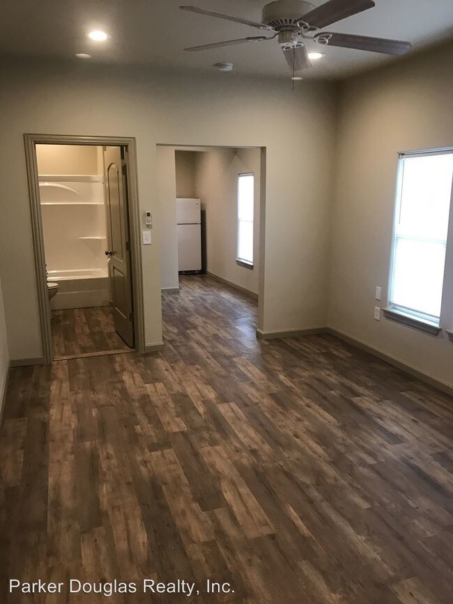 731 Cherry St, Graham, TX 76450 Apartment for Rent in