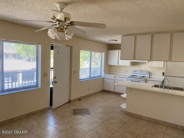 Building Photo - 1601 Big Tree Rd