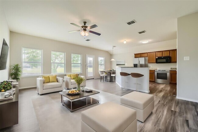 Foto del edificio - 960 Ranch Rd