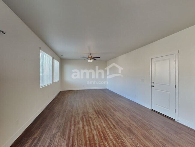 Foto del edificio - 6906 35th Pl NE