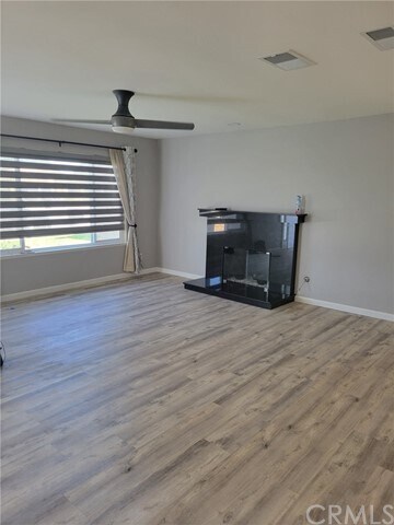 Foto del edificio - 7025 Austin Ct