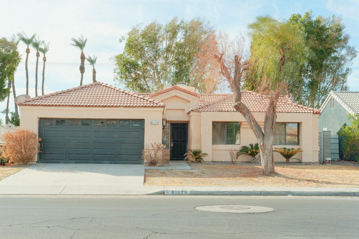 Primary Photo - 81375 Coco Palm Dr