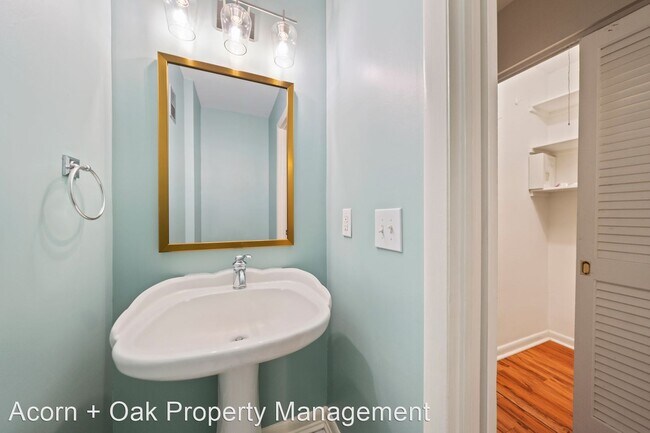Building Photo - 2 br, 2.5 bath House - 3082A Colony Road