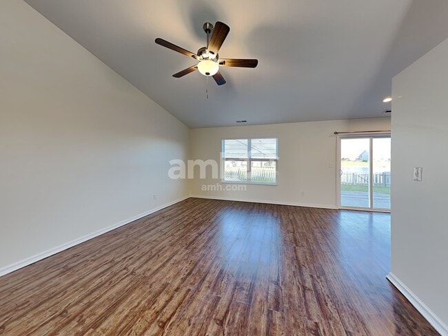 Building Photo - 826 Fieldstone Drive