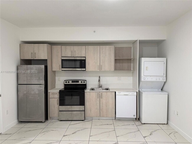 Photo - 420 SW 7th Ave Apartment