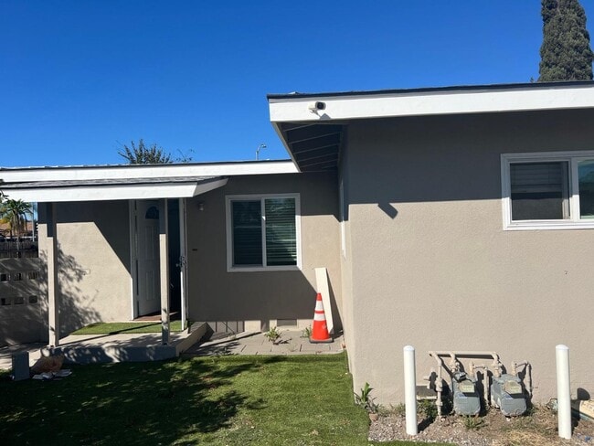 Building Photo - 510 S Escondido Blvd