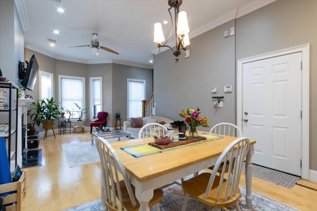 Building Photo - 9 Worthington St