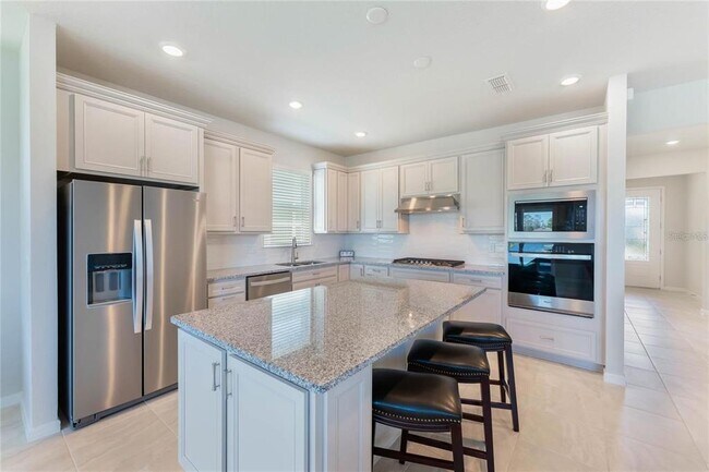 Building Photo - 6403 Shimmering Shrs Ln