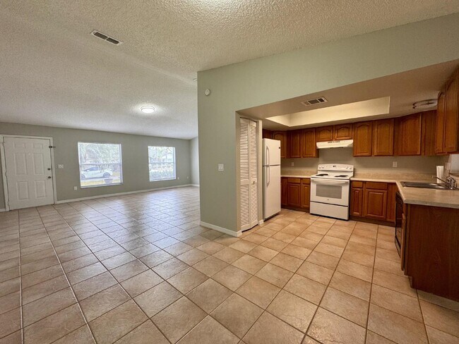 Building Photo - Beautiful 3-Bedroom Home for Rent in Kissimmee – Spacious & Move-In Ready!