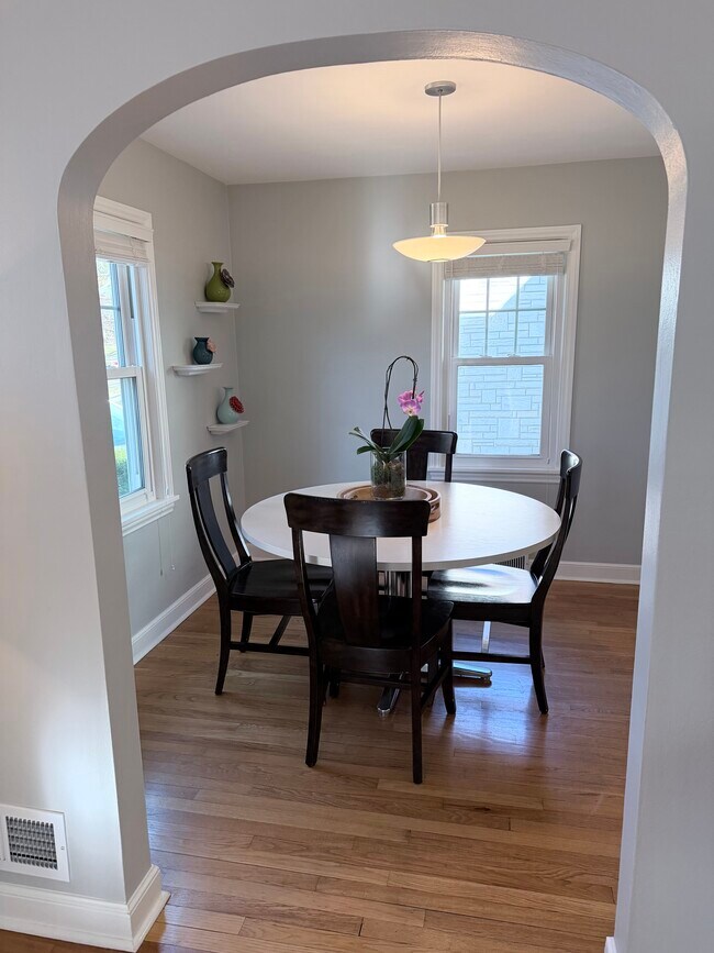 Foto del edificio - 821 Minakwa Dr