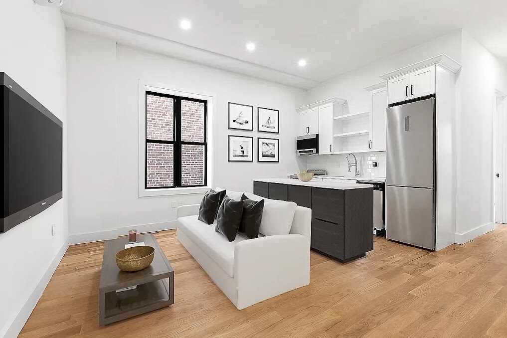 Foto principal - 756 Lincoln Pl