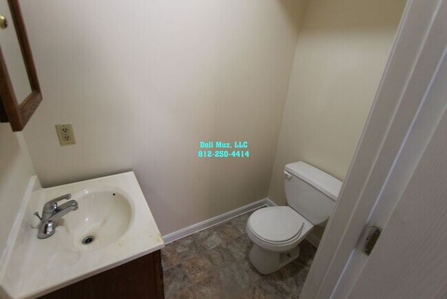 Building Photo - Looking to Love (Your Apartment)? Great 3 ...